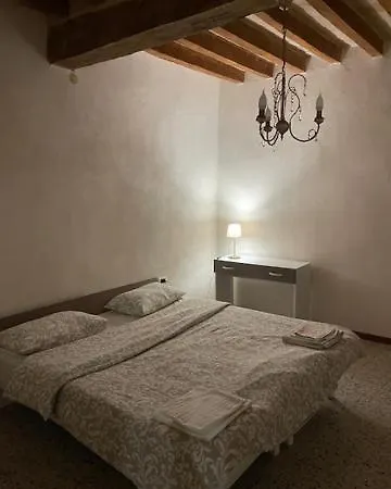 Appartement Trilocale Inzani Parma